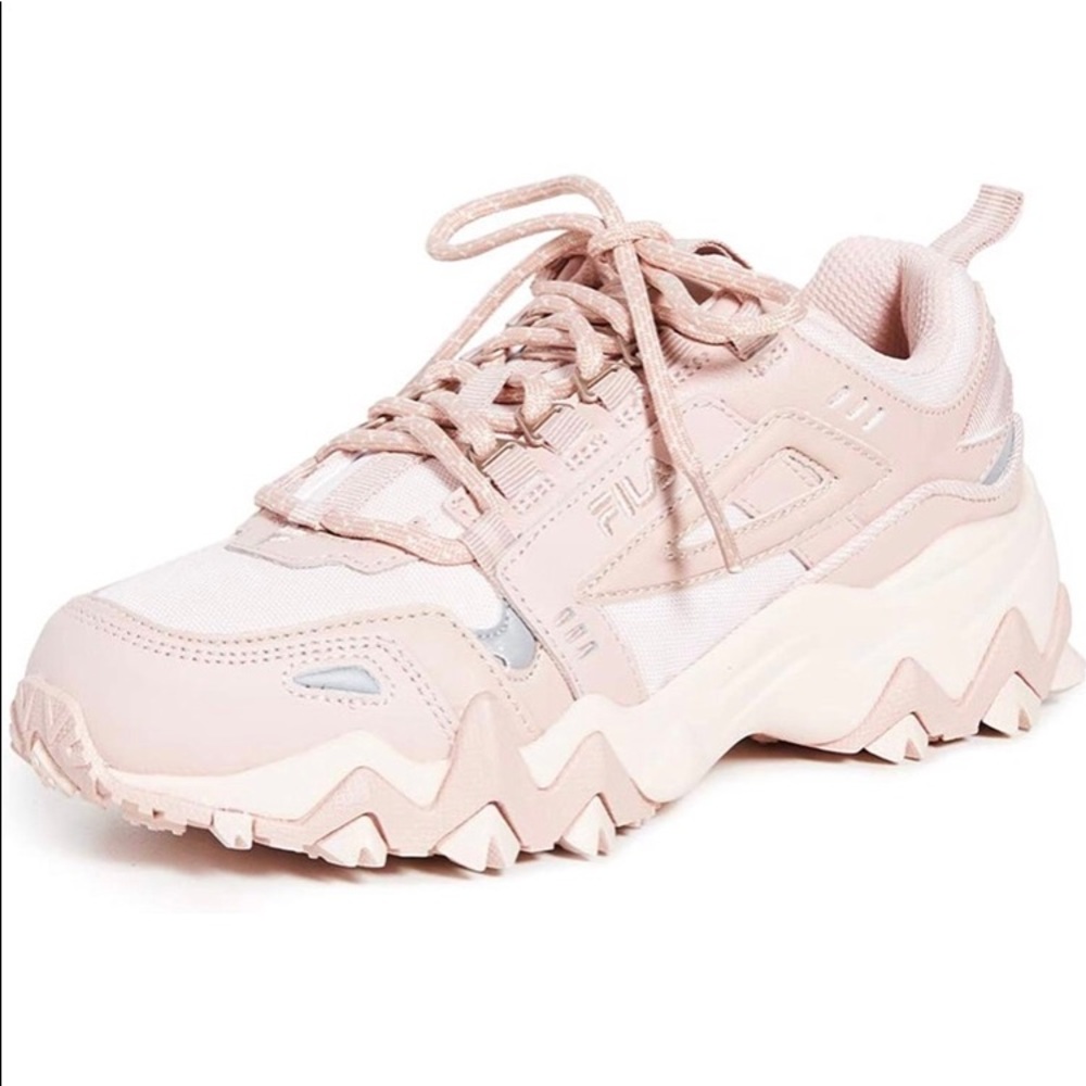 Fila women’s oakmont TR sneakers - size 9.5 EUC